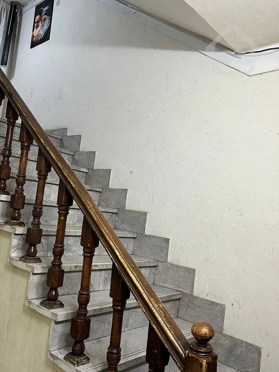 خوابگاه آزاد بزرگمهر