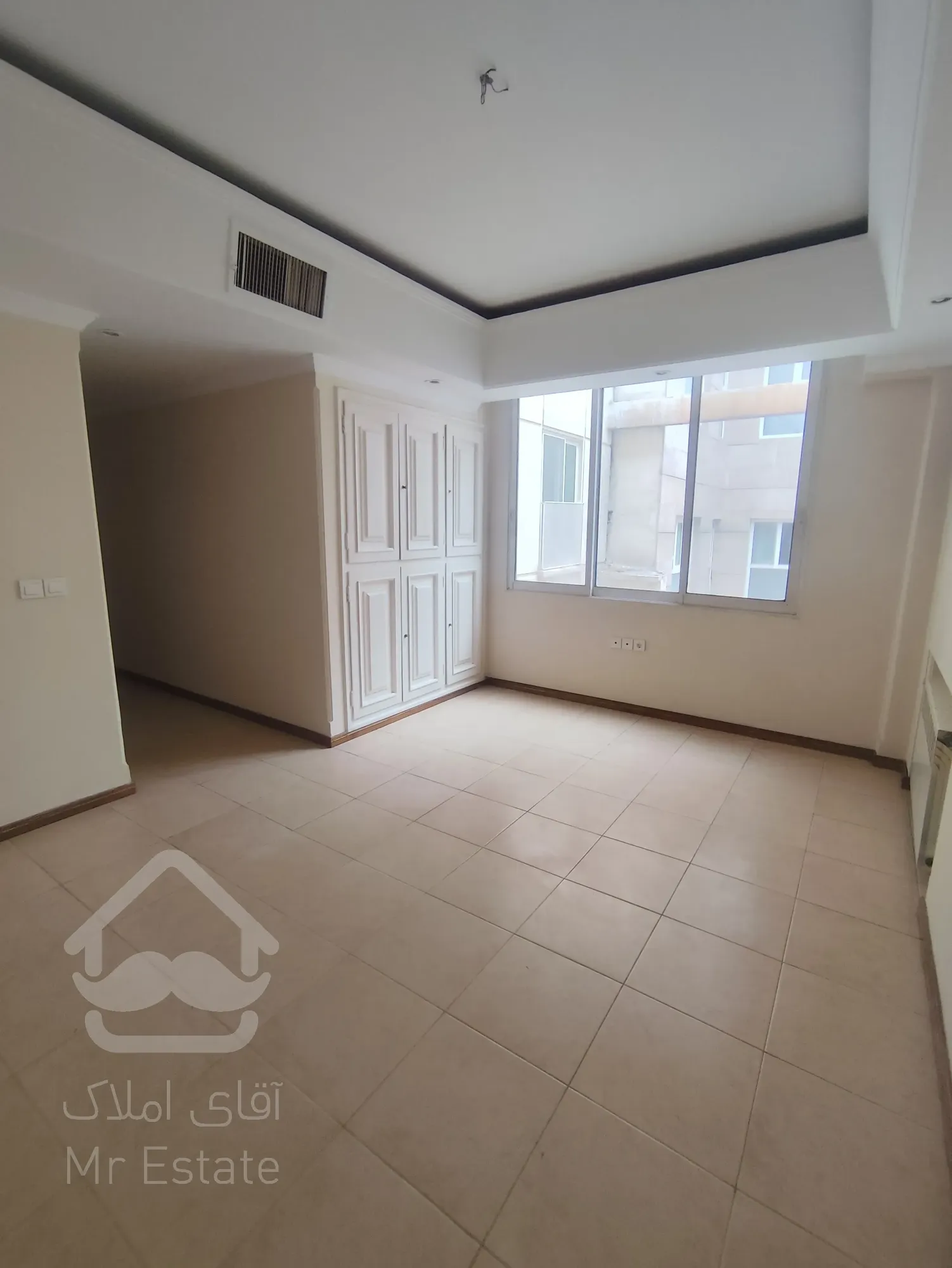 خرید آپارتمان ۱۴۰ متری در کامرانیه