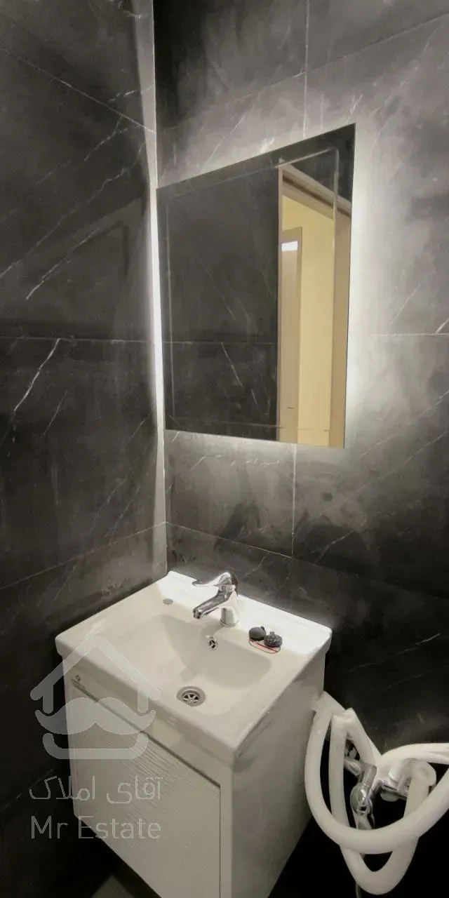 خاوران ۹۵ متر کلید نخورده، نورگیر دو طرفه داکت اسپلیت