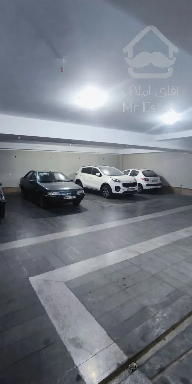 خاوران ۹۵ متر کلید نخورده، نورگیر دو طرفه داکت اسپلیت