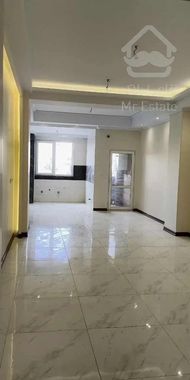 خاوران ۹۵ متر کلید نخورده، نورگیر دو طرفه داکت اسپلیت