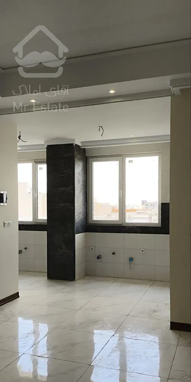 خاوران ۹۵ متر کلید نخورده، نورگیر دو طرفه داکت اسپلیت