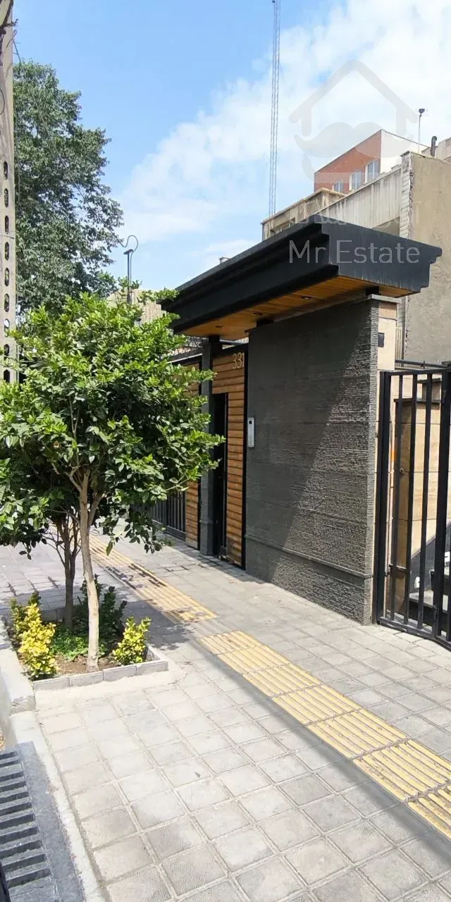 خاوران ۹۵ متر کلید نخورده، نورگیر دو طرفه داکت اسپلیت