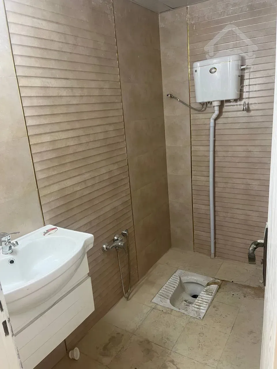 فروش آپارتمان ۱۰۵ متری نوساز کلیدنخورده در مینا