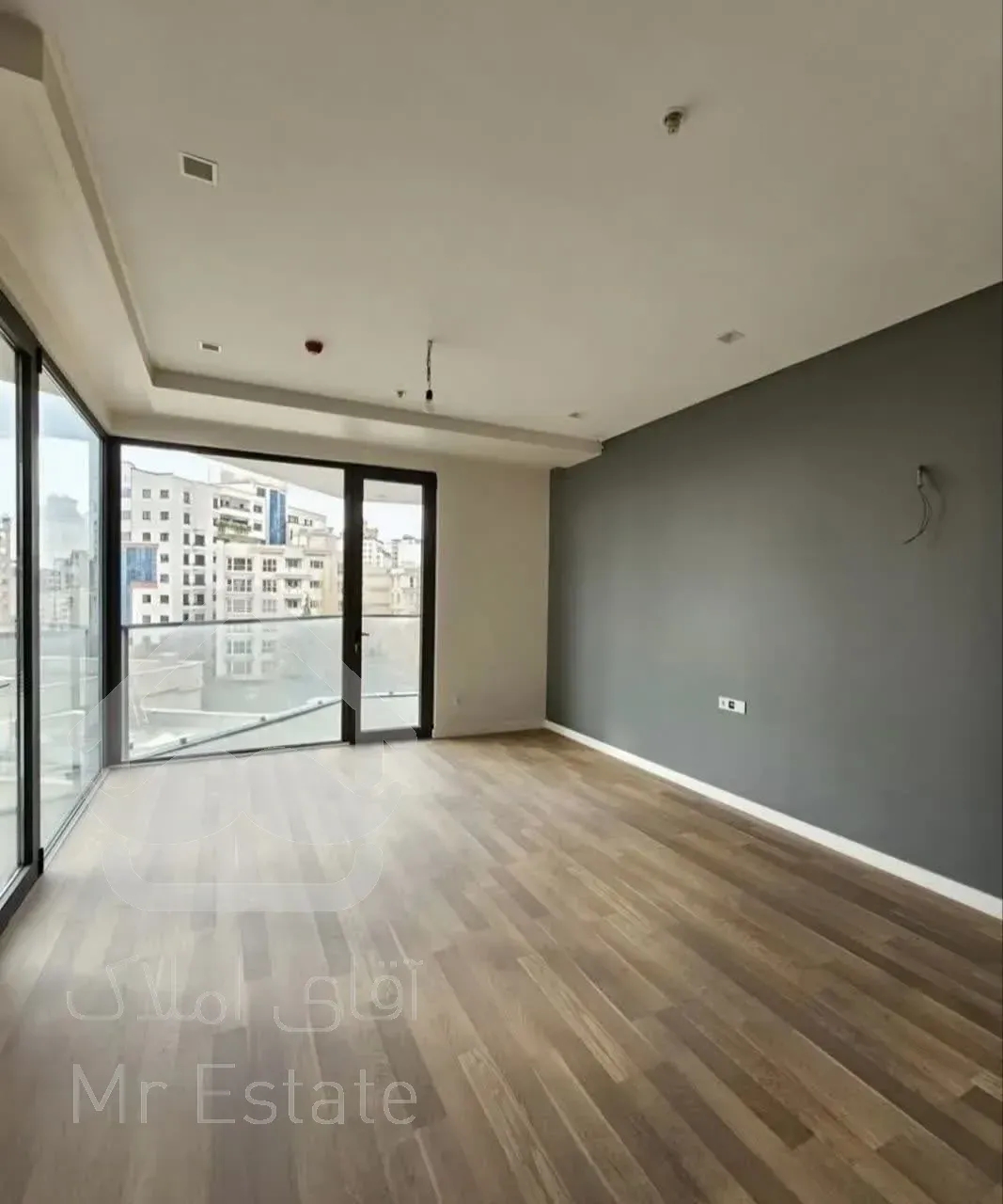 خرید آپارتمان ۳خواب فرنیش لوکس با طراحی حرفه ای در فرامرزعباسی