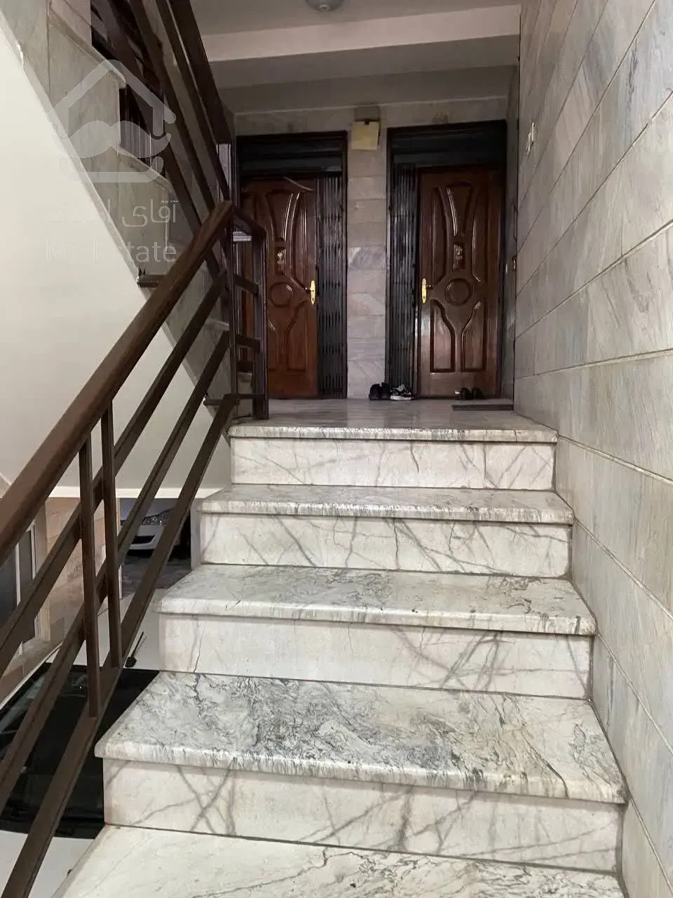 آپارتمان ۹۰ متری شمال ستارخان استثنایی و خاص