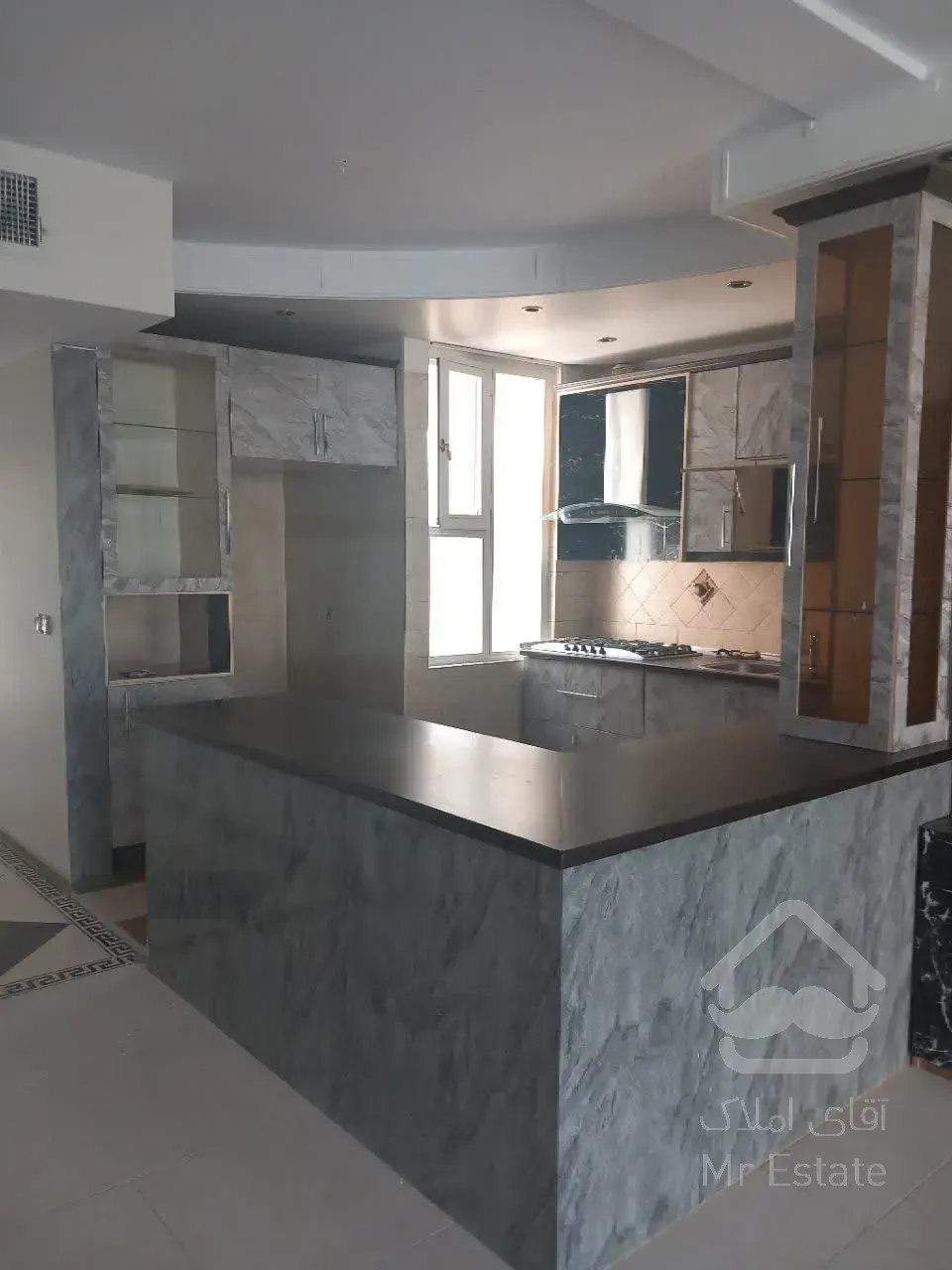 اجاره واحد ۱۰۰ متری