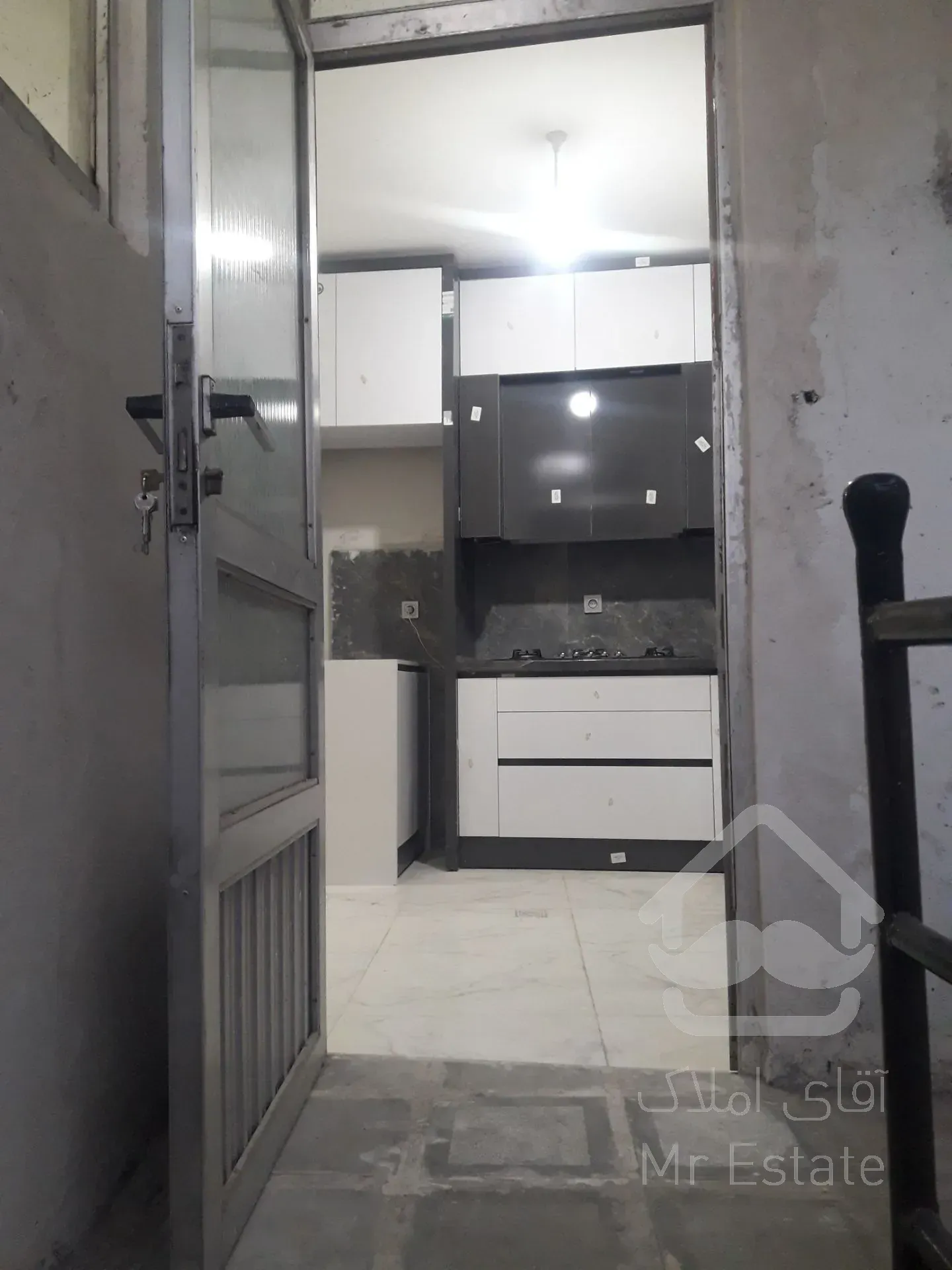 فروش ویلایی دو طبقه فول امکانات بازسازی در هدایت مشهد