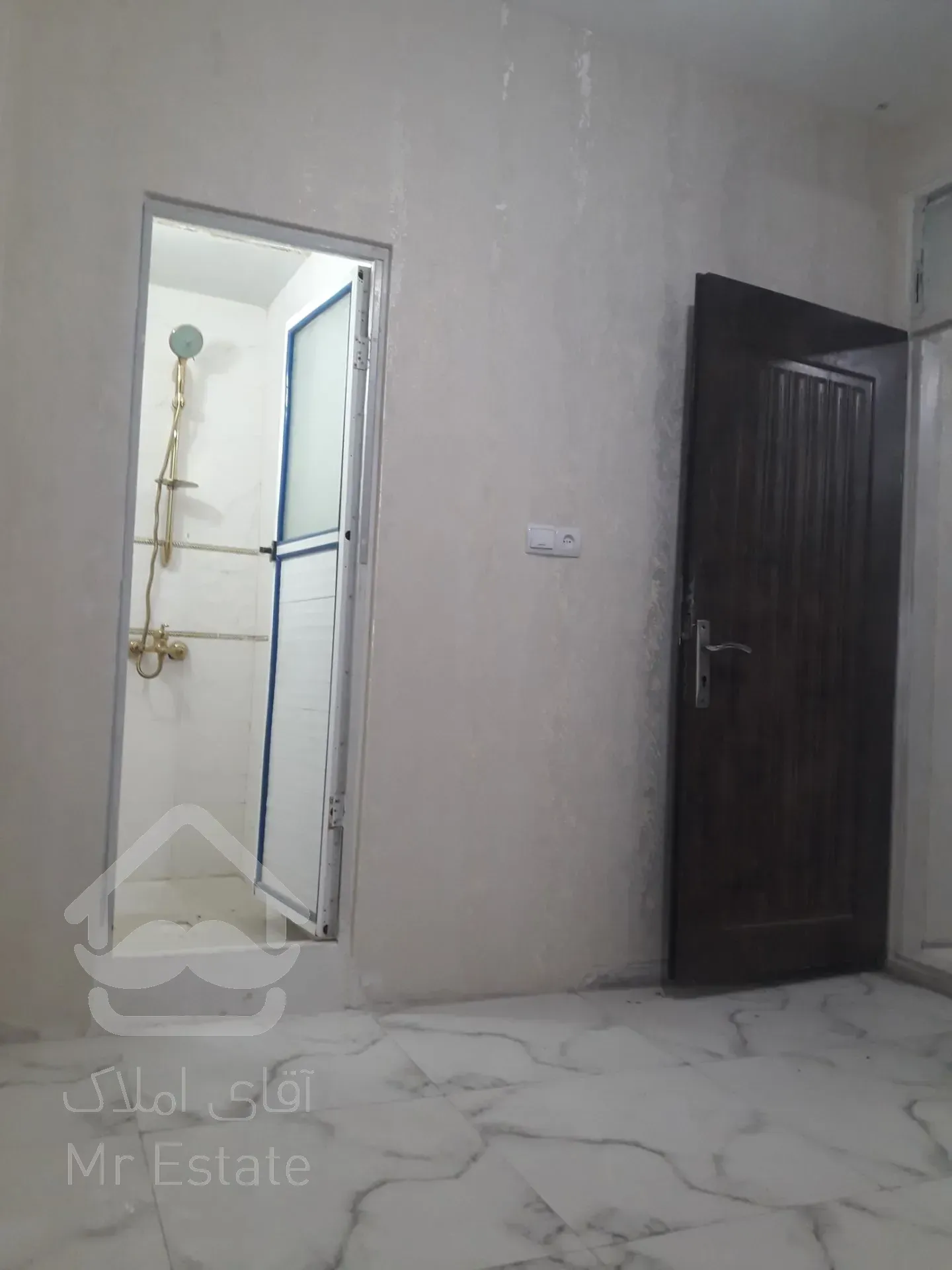 فروش ویلایی دو طبقه فول امکانات بازسازی در هدایت مشهد