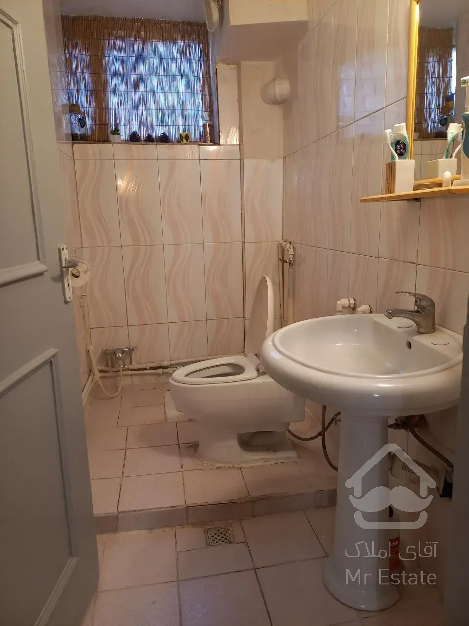 فروش آپارتمان ۹۰متر ۲خواب قدرالسهم دار زیر قیمت فردوس غرب