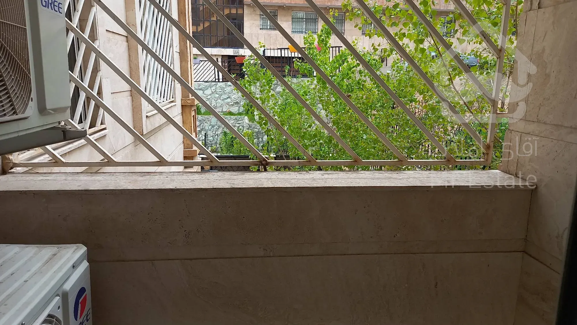 رهن آپارتمان خوش نقشه 100 متر شهرک لاله