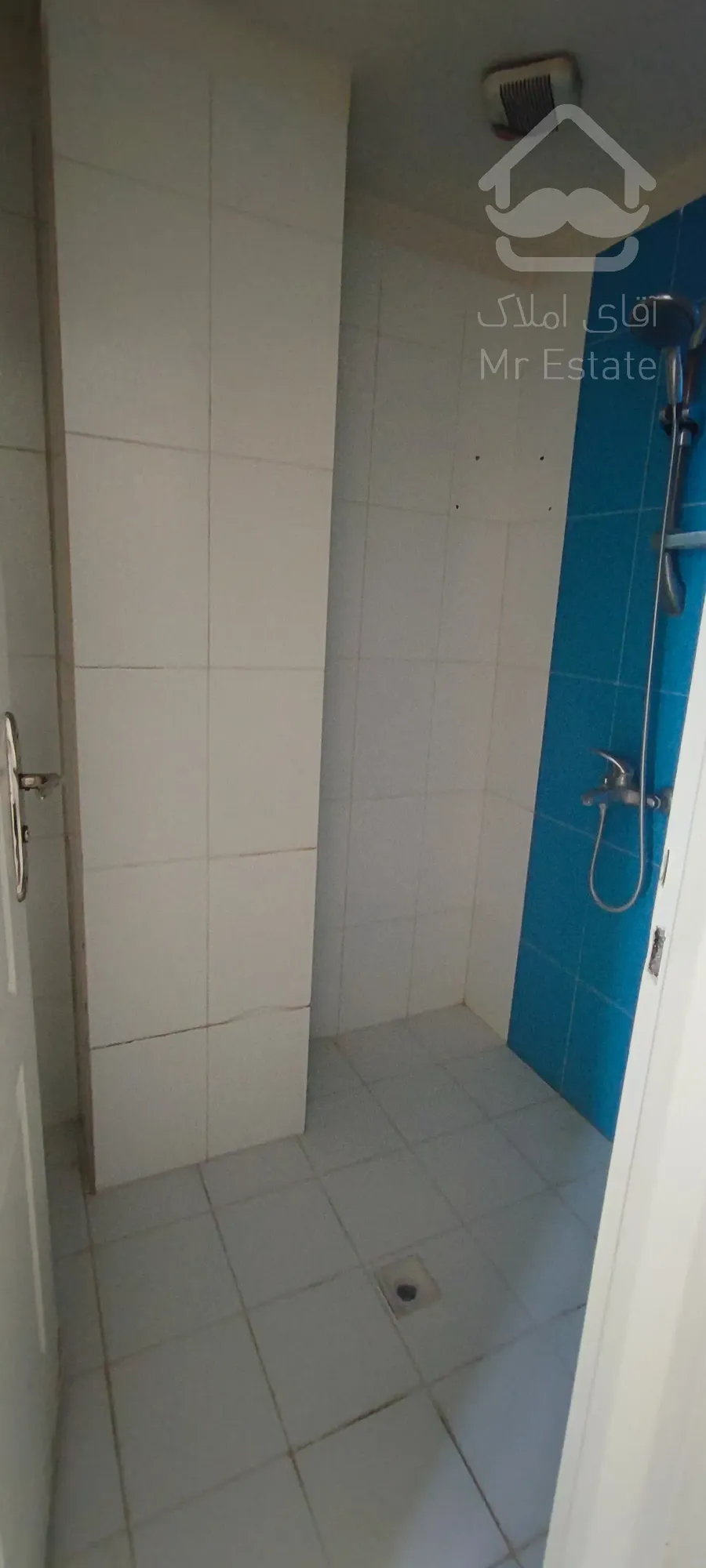 آپارتمان سالن پرده خور نورگیر عالی