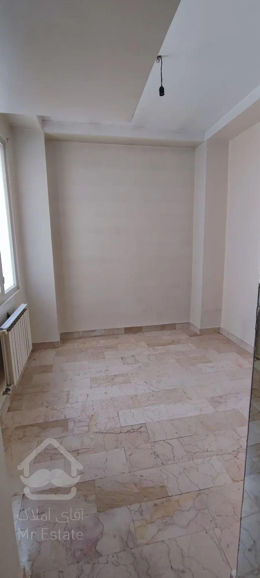 آپارتمان سالن پرده خور نورگیر عالی