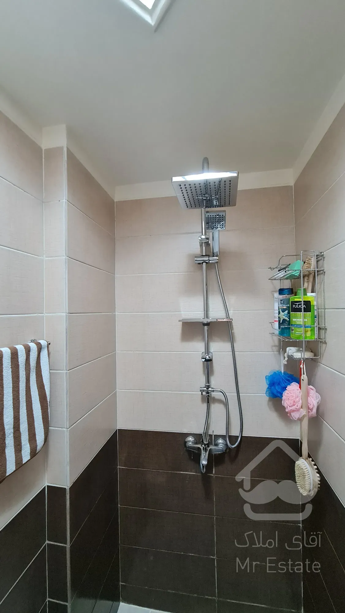 ۵۰ متری بازسازی شده با نور بی نظیر