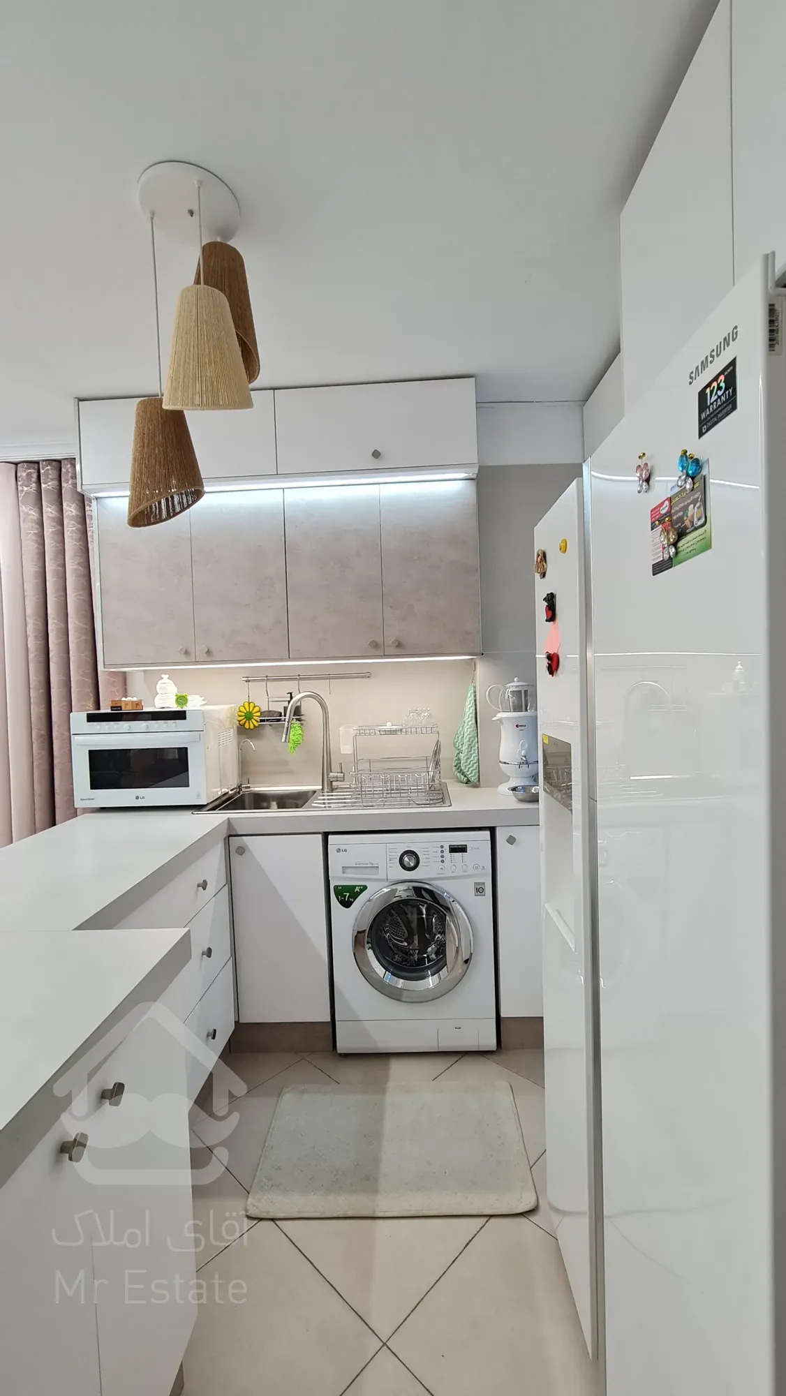 ۵۰ متری بازسازی شده با نور بی نظیر