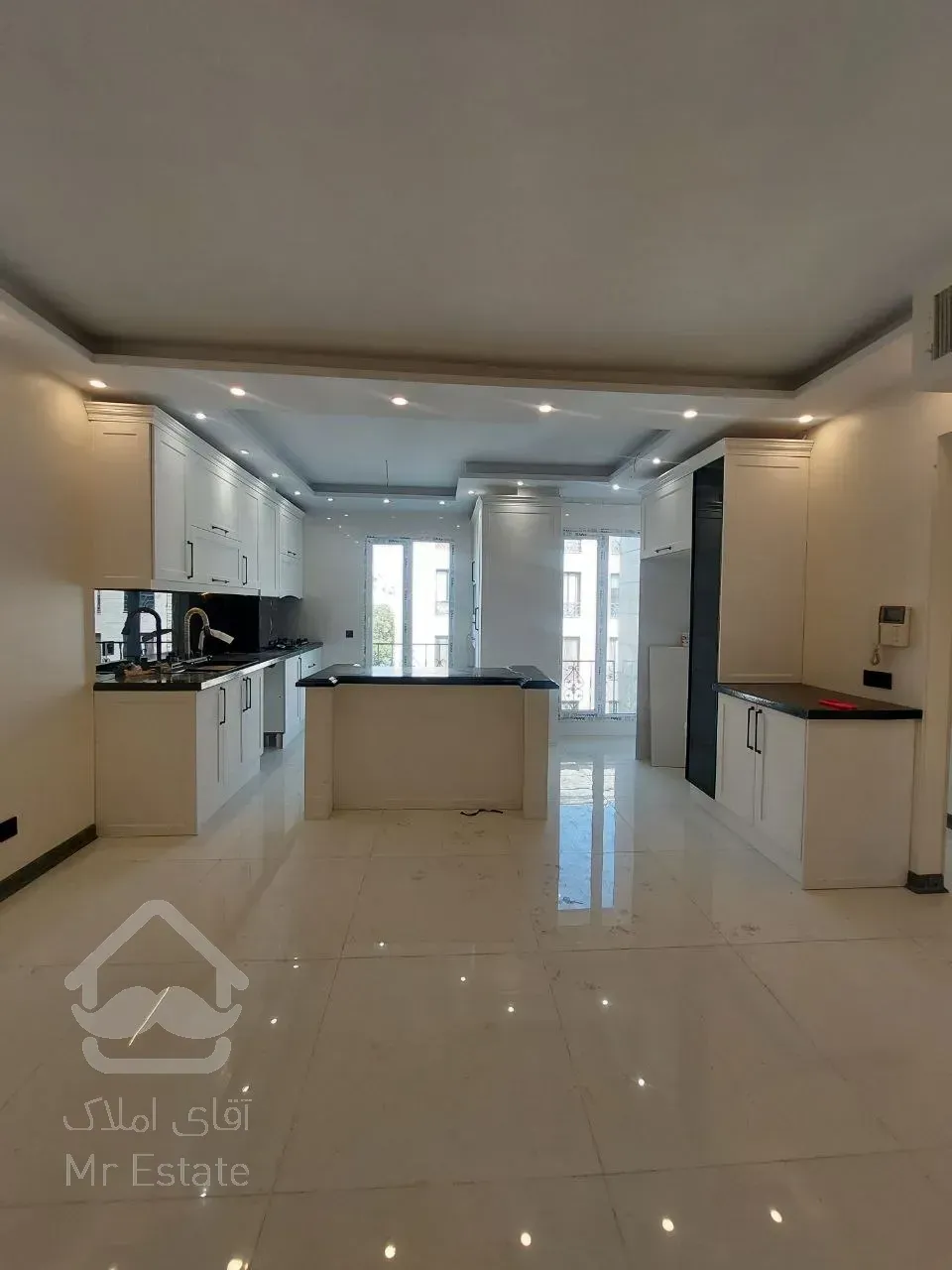 اجاره  اپارتمان ویو دار سالن پرده خوره