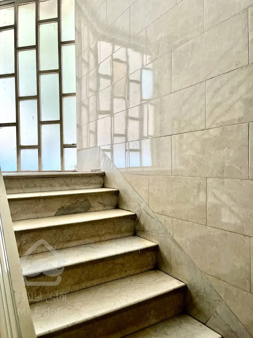 واحدی اپارتمان 63 متری با موقیعت عالی بفروش میرسد