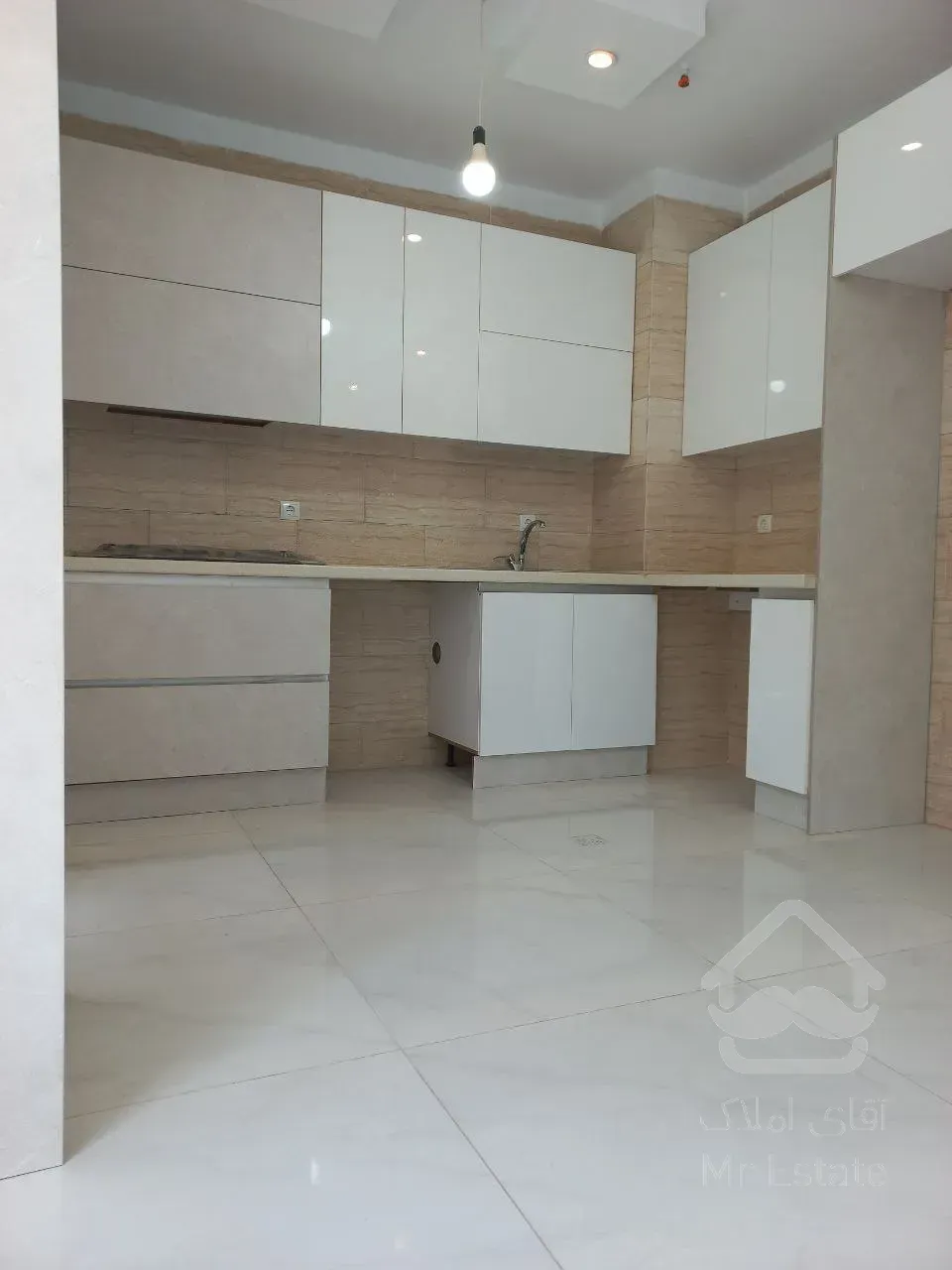 فروش آپارتمان ۶۵متری تراورتن باغ فیض زیر قیمت