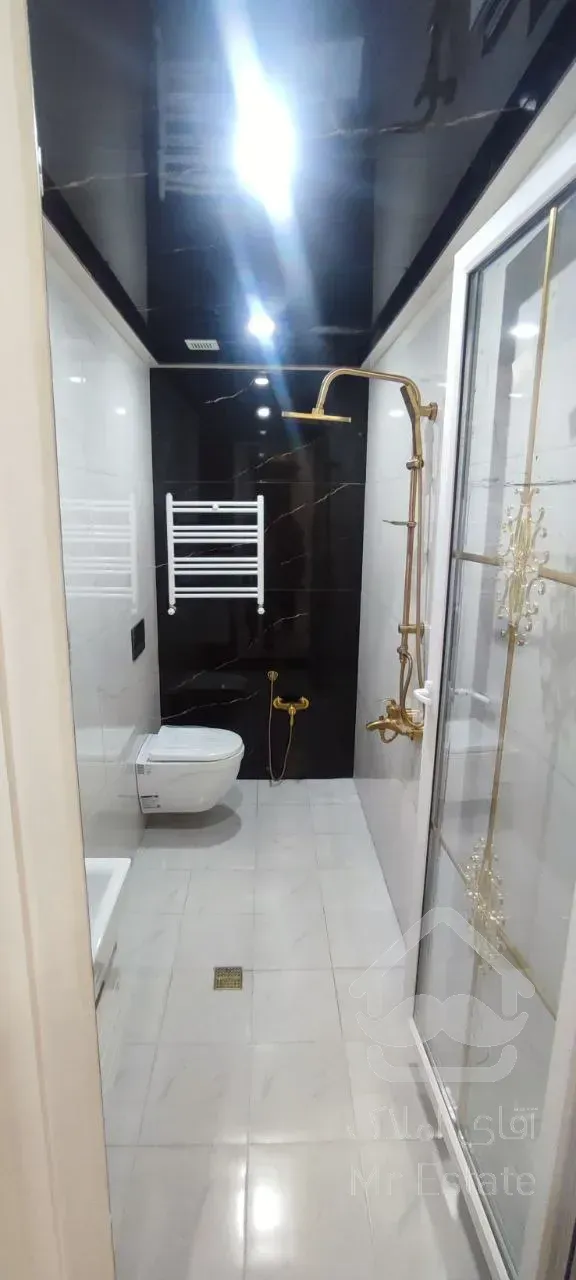 ویلایی نو ساز واقع در فاز 5