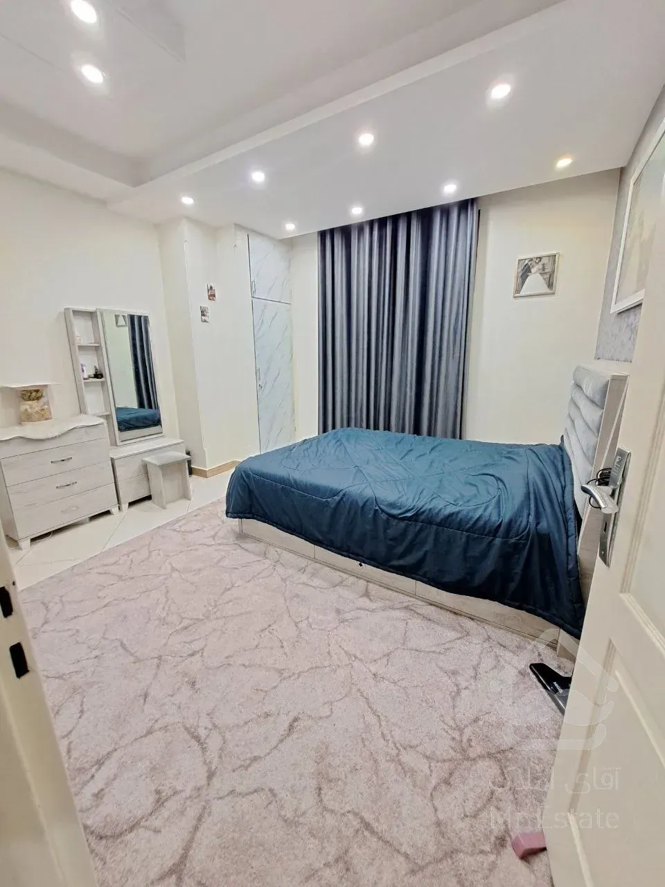 فروش آپارتمان ۹۵متر ۲خواب تزاورتن سالن پرده خور شهرک نفت