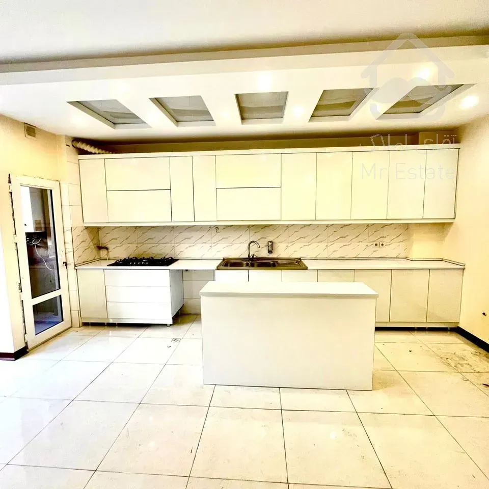 80 متر 2 خواب طبقه 2 4 ساله رو به نما