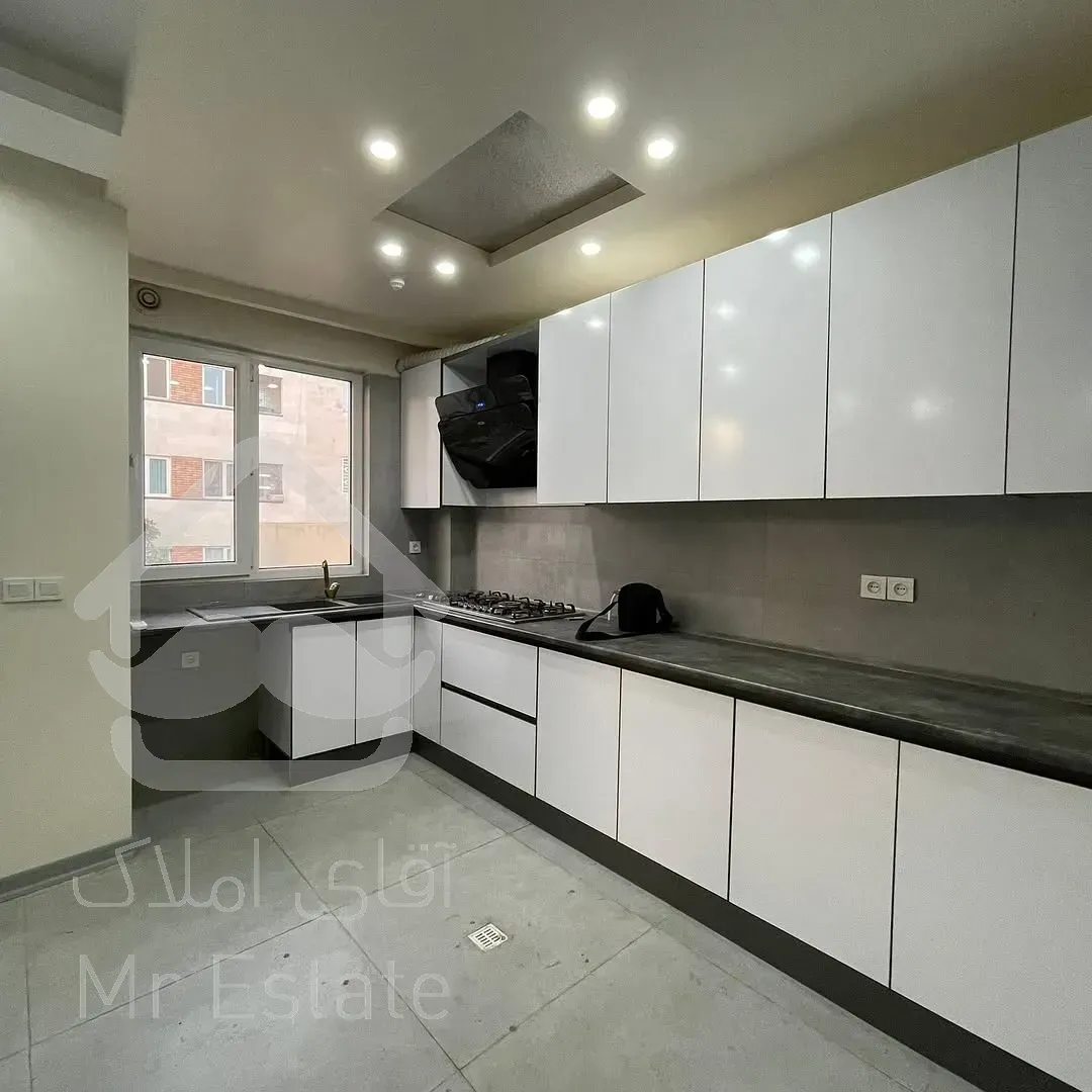 فروش 58 متر فول امکانات طبقه دوم سالن پرده خور در بهترین لوکیشن فردوس غرب شقایق