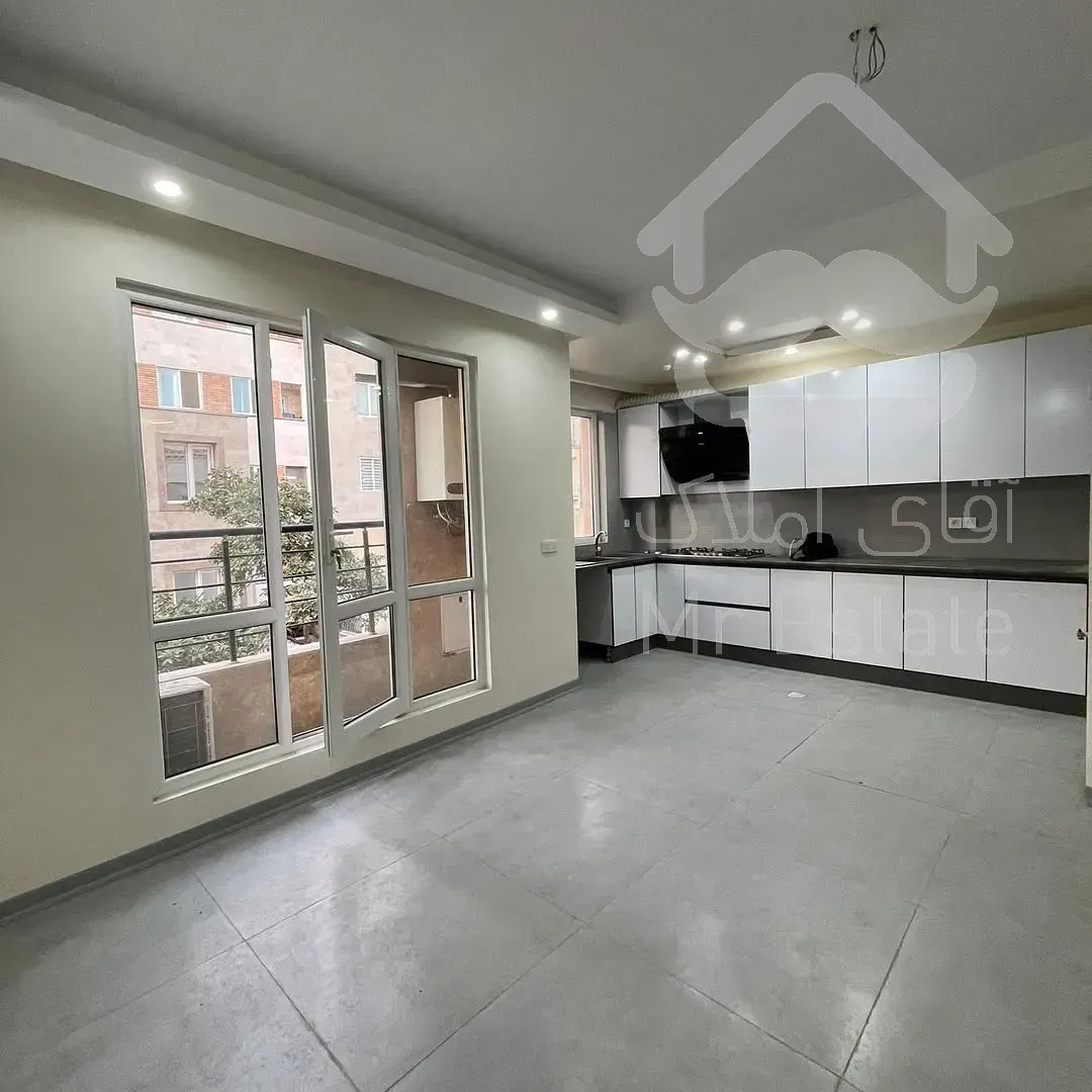 فروش 58 متر فول امکانات طبقه دوم سالن پرده خور در بهترین لوکیشن فردوس غرب شقایق