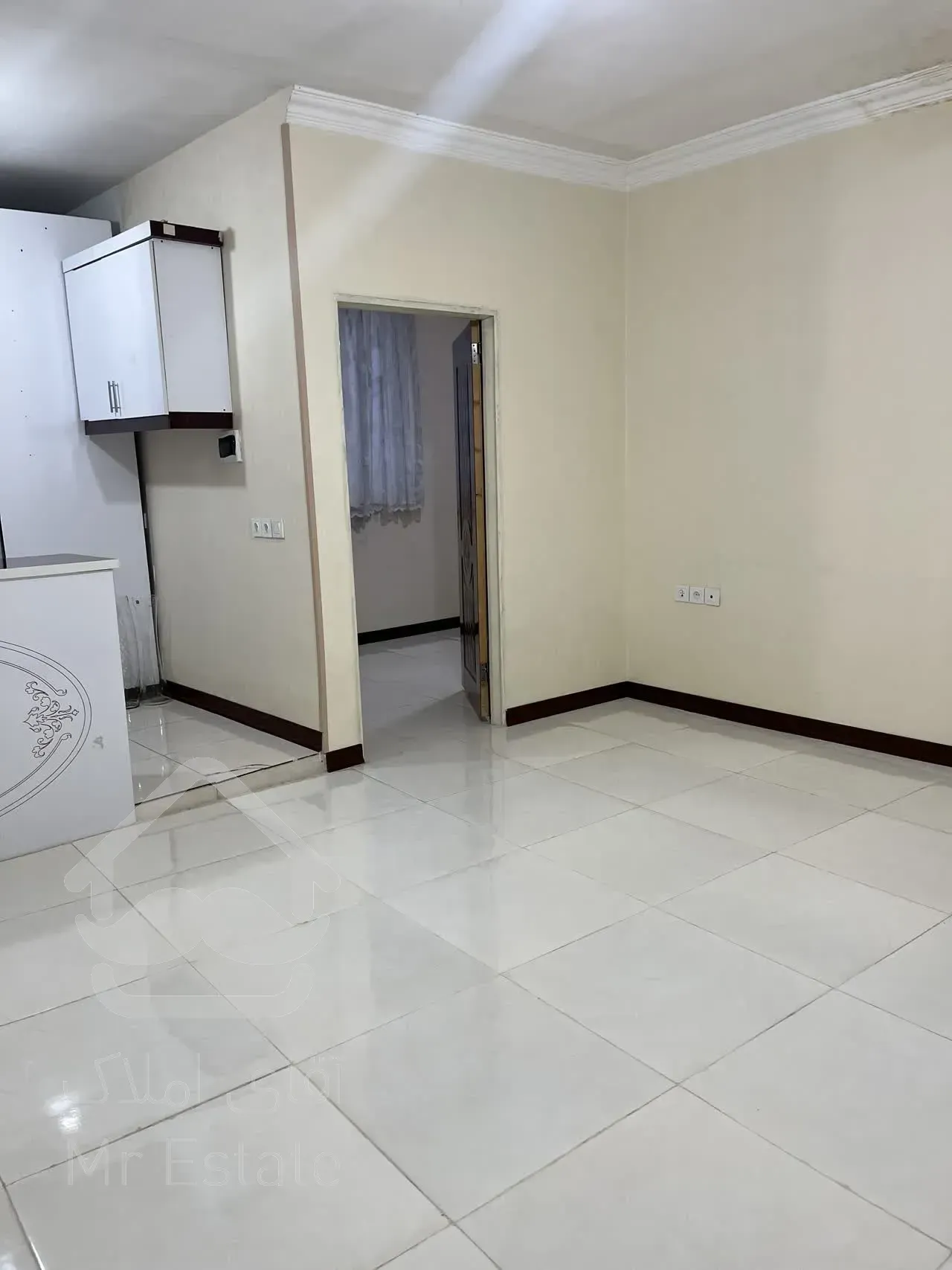 فروش واحد ۵۰ متری تمیز فوری