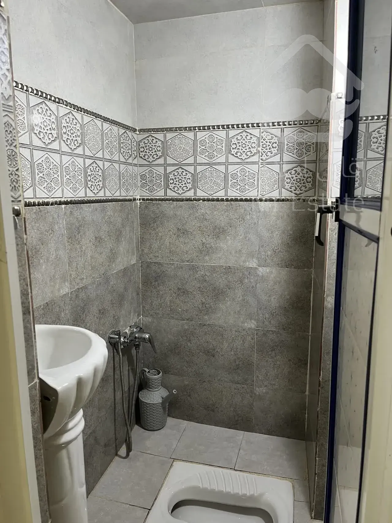 فروش واحد ۵۰ متری تمیز فوری