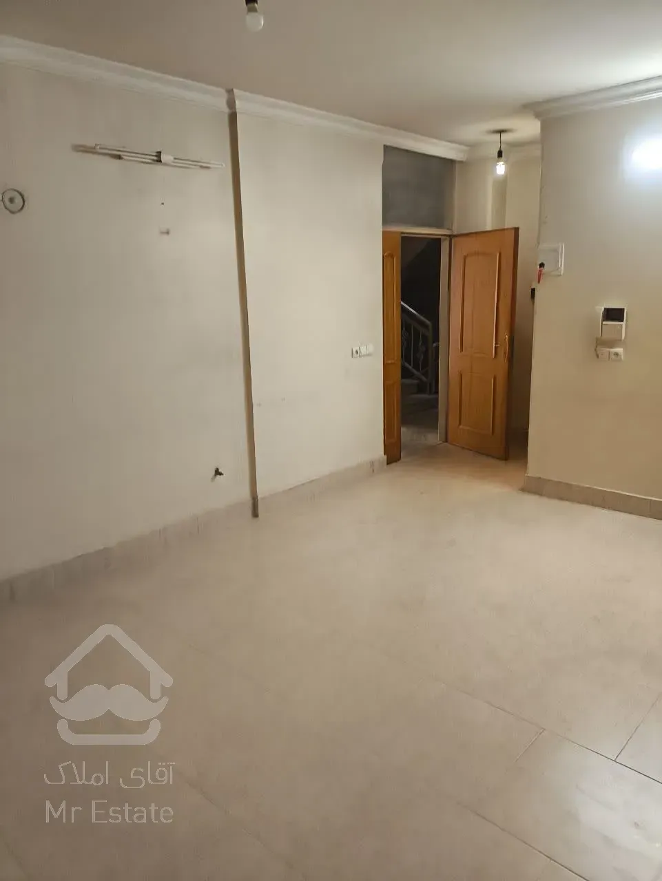 اجاره آپارتمان طبقه همکف ۲ خوابه خیابان مسجد حکیم