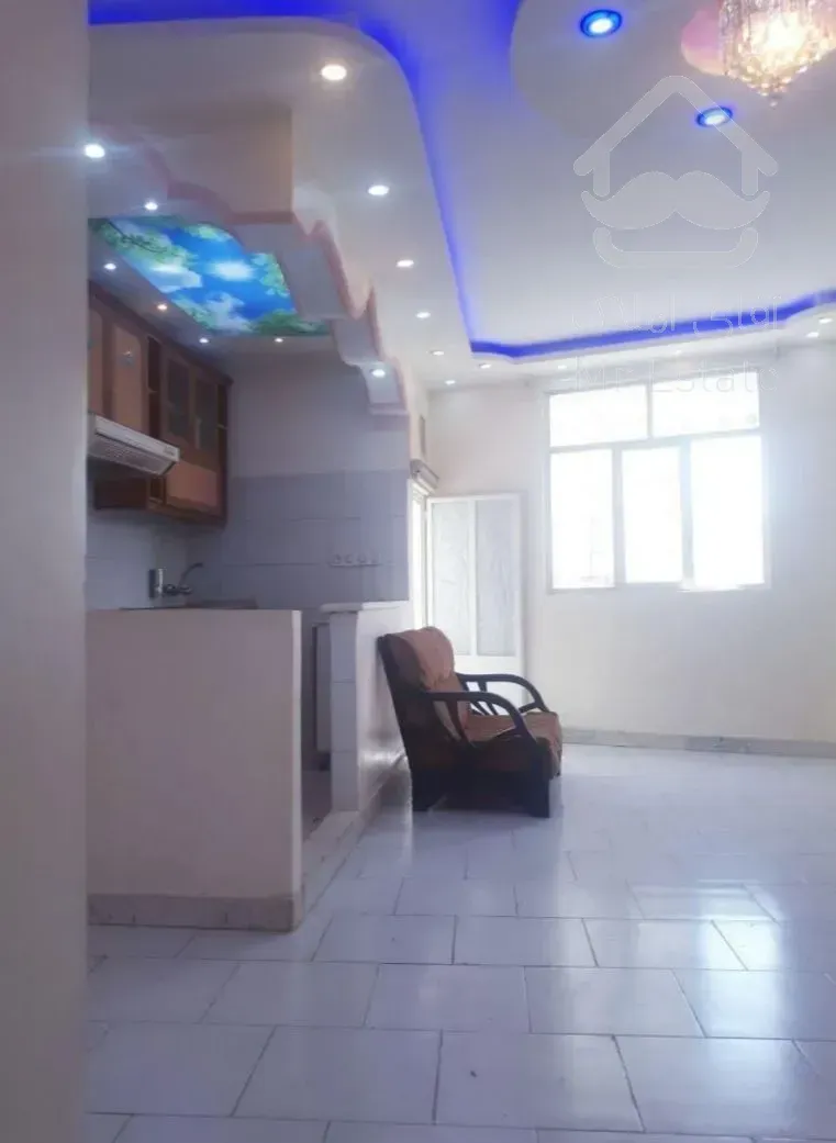 آپارتمان ۵۰متری طبقه سوم اجاره داده میشود