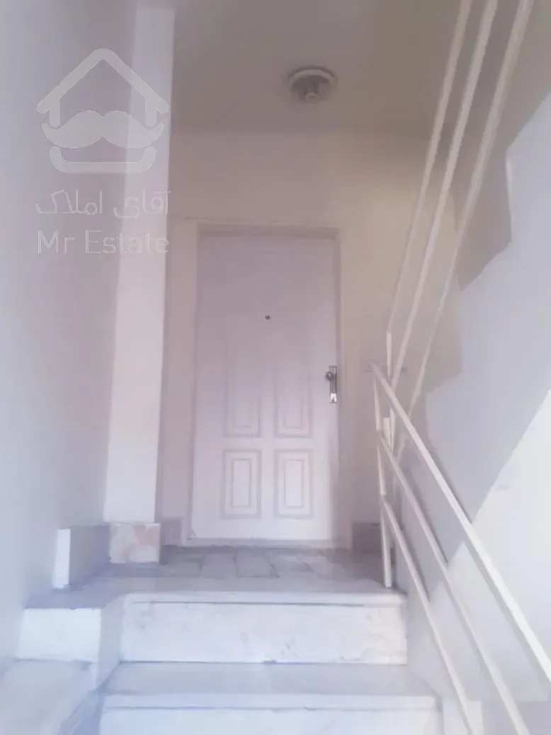 آپارتمان ۵۰متری طبقه سوم اجاره داده میشود