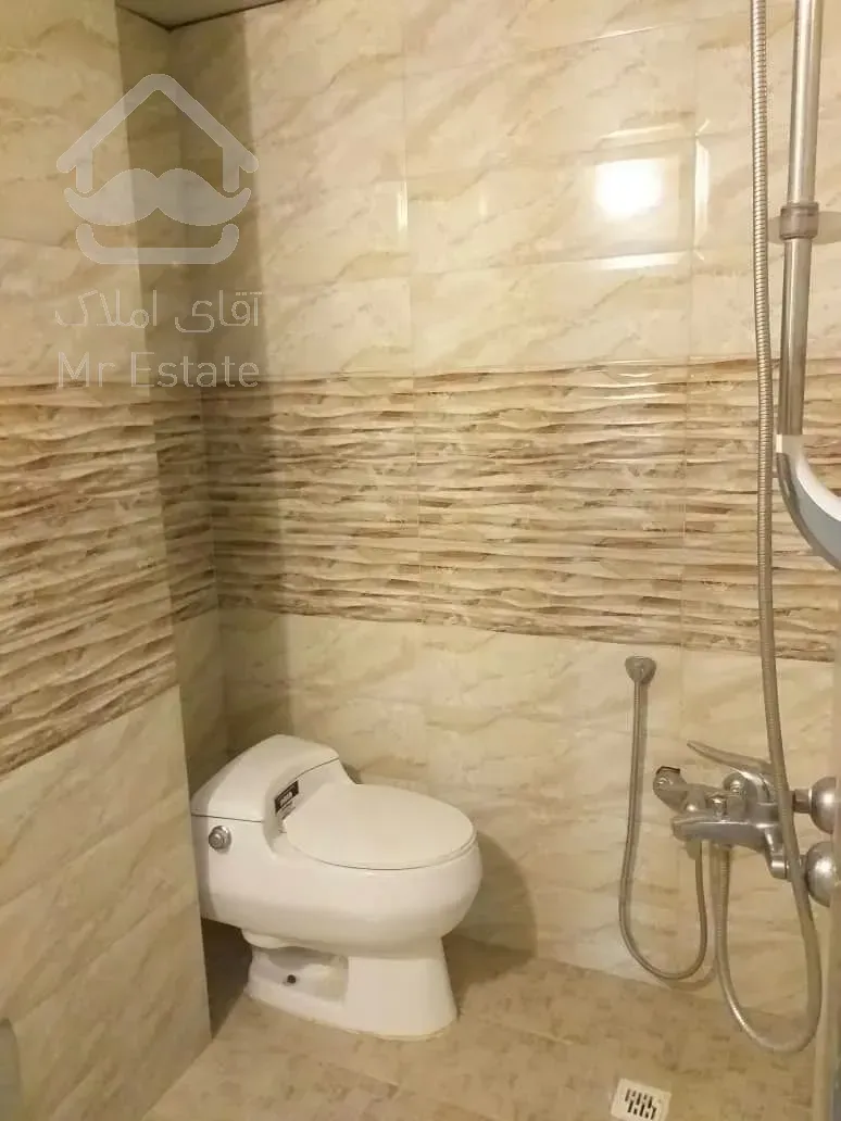 آپارتمان ۱۳۰ متری