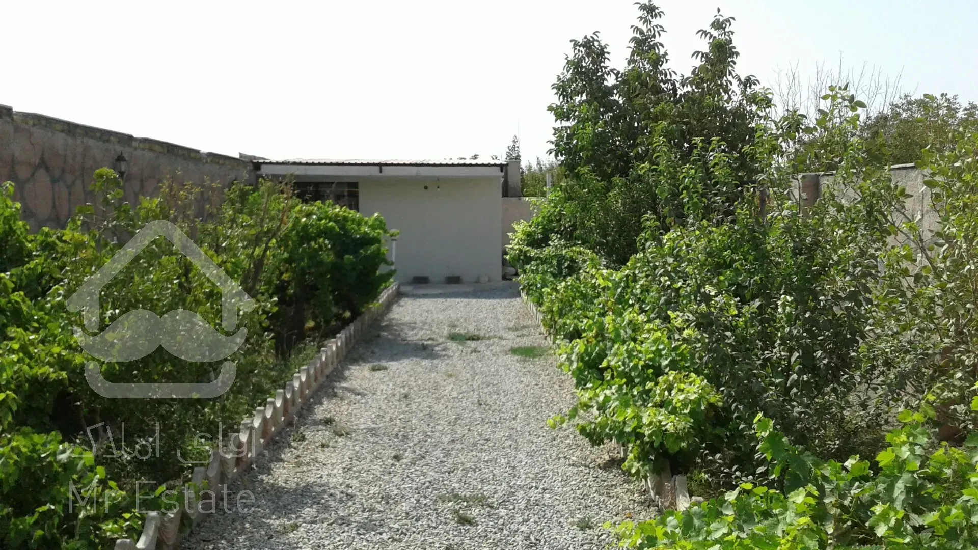 باغچه ویلا۳۰۰متری شهریار