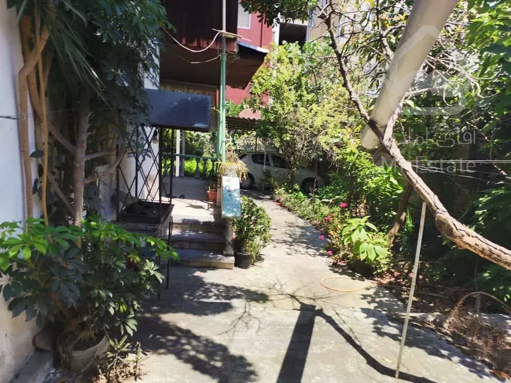 ویلا مسکونی داخل بافت سند تک برگ