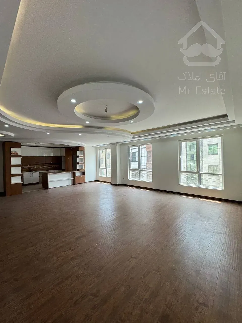 آپارتمان ۱۰۰ متری کم سن فول امکانات در سازمان برنامه