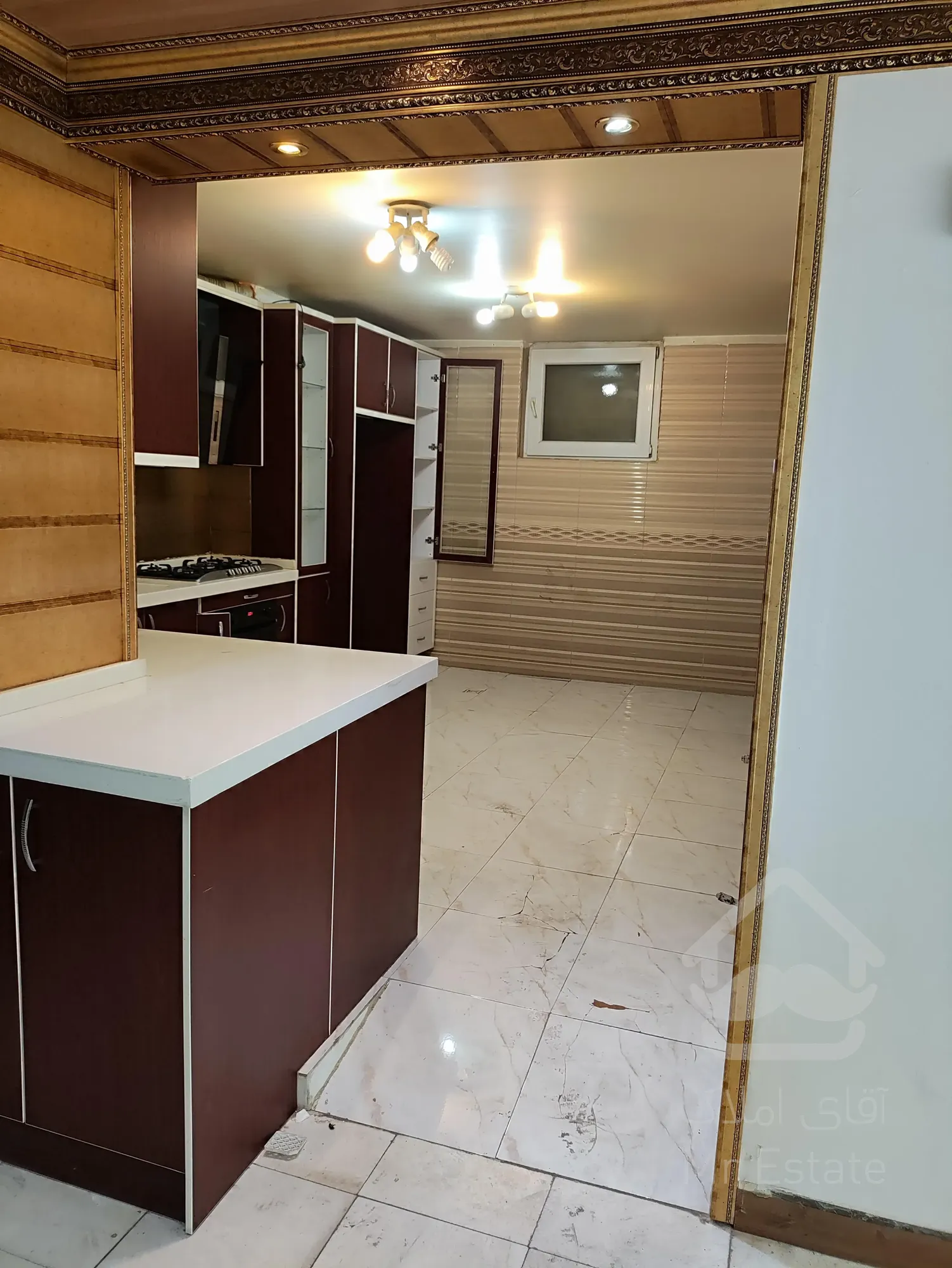 فروش آپارتمان ۱۰۲ متری فول امکانات باکس پونک