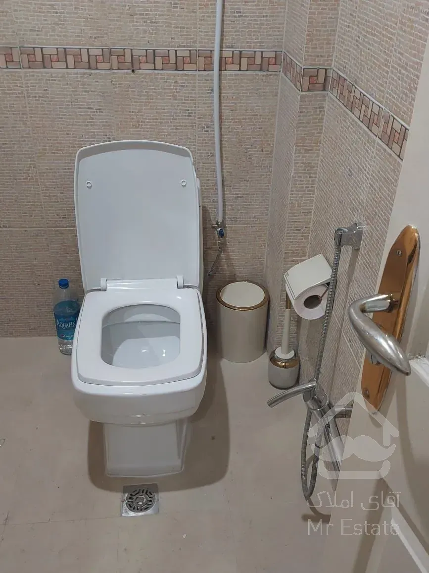 75متر دوخوابه. فول لمکانات. سه عدد کولر کازی. پکیج. گاز رومیزی. پارکینگ. انباری