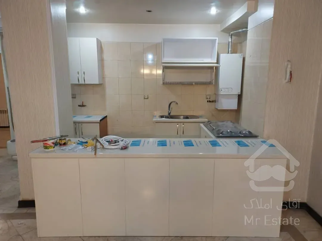 75متر دوخوابه. فول لمکانات. سه عدد کولر کازی. پکیج. گاز رومیزی. پارکینگ. انباری