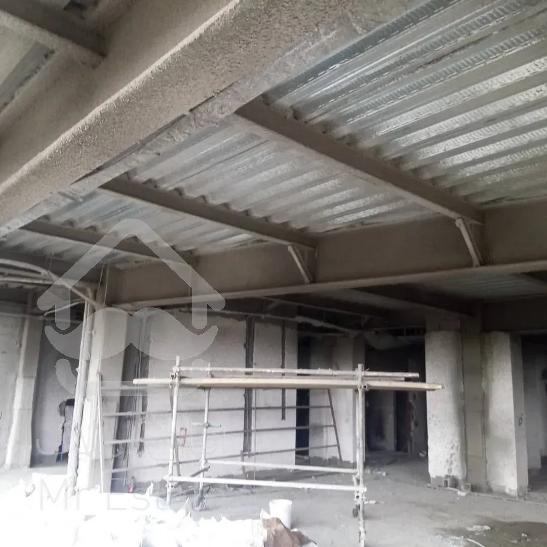 اجرای پوشش ضد حریق اسکلت فلزی شرکت بنیان عمران اکسون