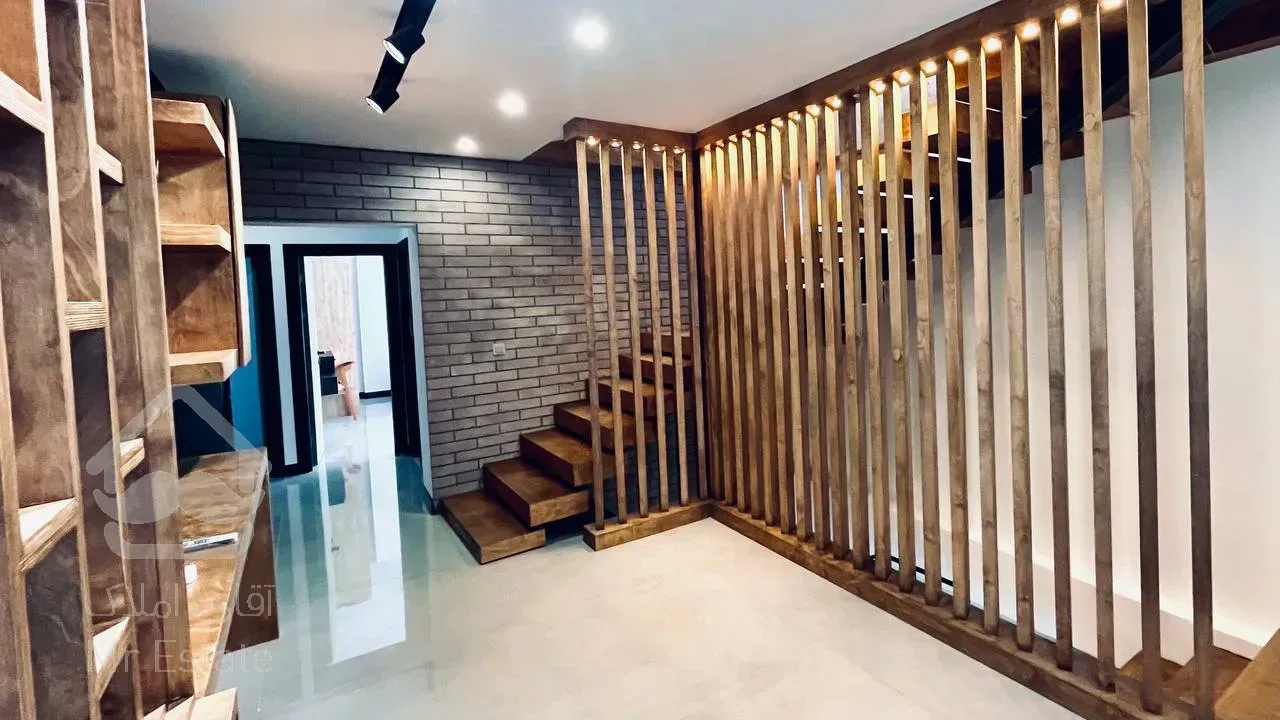 فروش ویلای فول امکانات ۱۸۰ متری استخردار در بندرانزلی