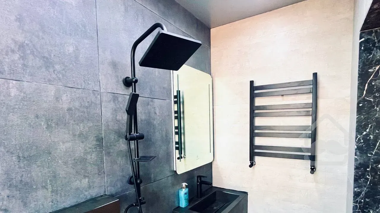 فروش ویلای فول امکانات ۱۸۰ متری استخردار در بندرانزلی