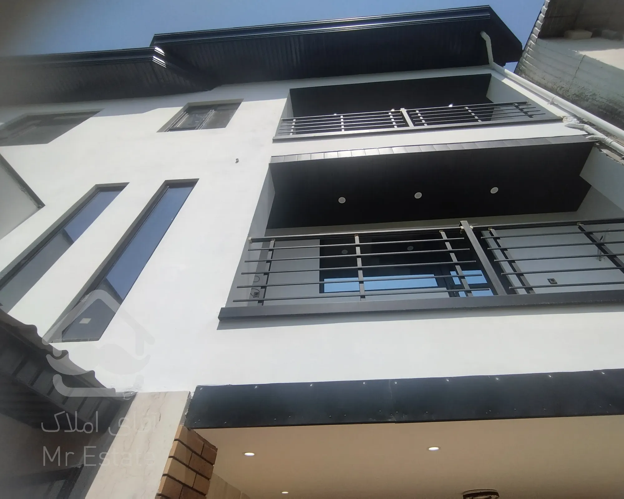 واحد ویلایی دوبلکس کلید نخورده(سال ساخت۱۴۰۴) شخصی ساز و خوش نقشه با نورگیری عالی و با بهترین متریال