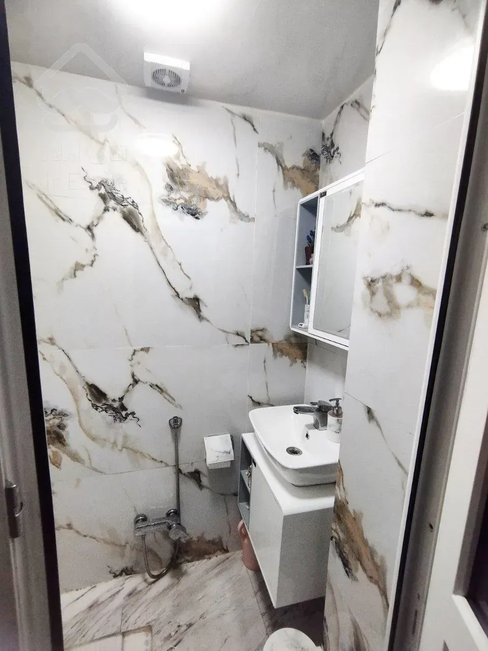 67 متری دو خواب شهرک وحدت