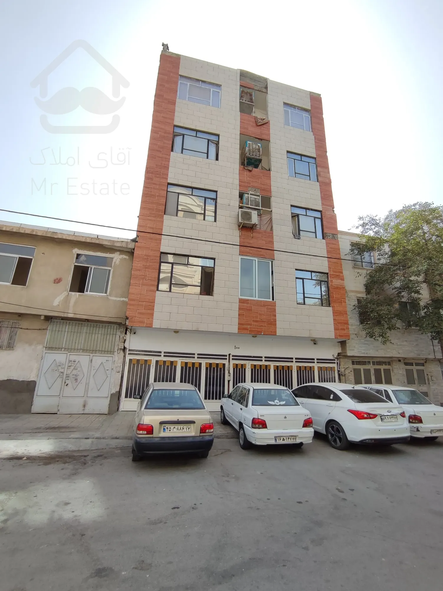 فروش واحد بینظیر در بهترین موقعیت مکانی و رفاهی