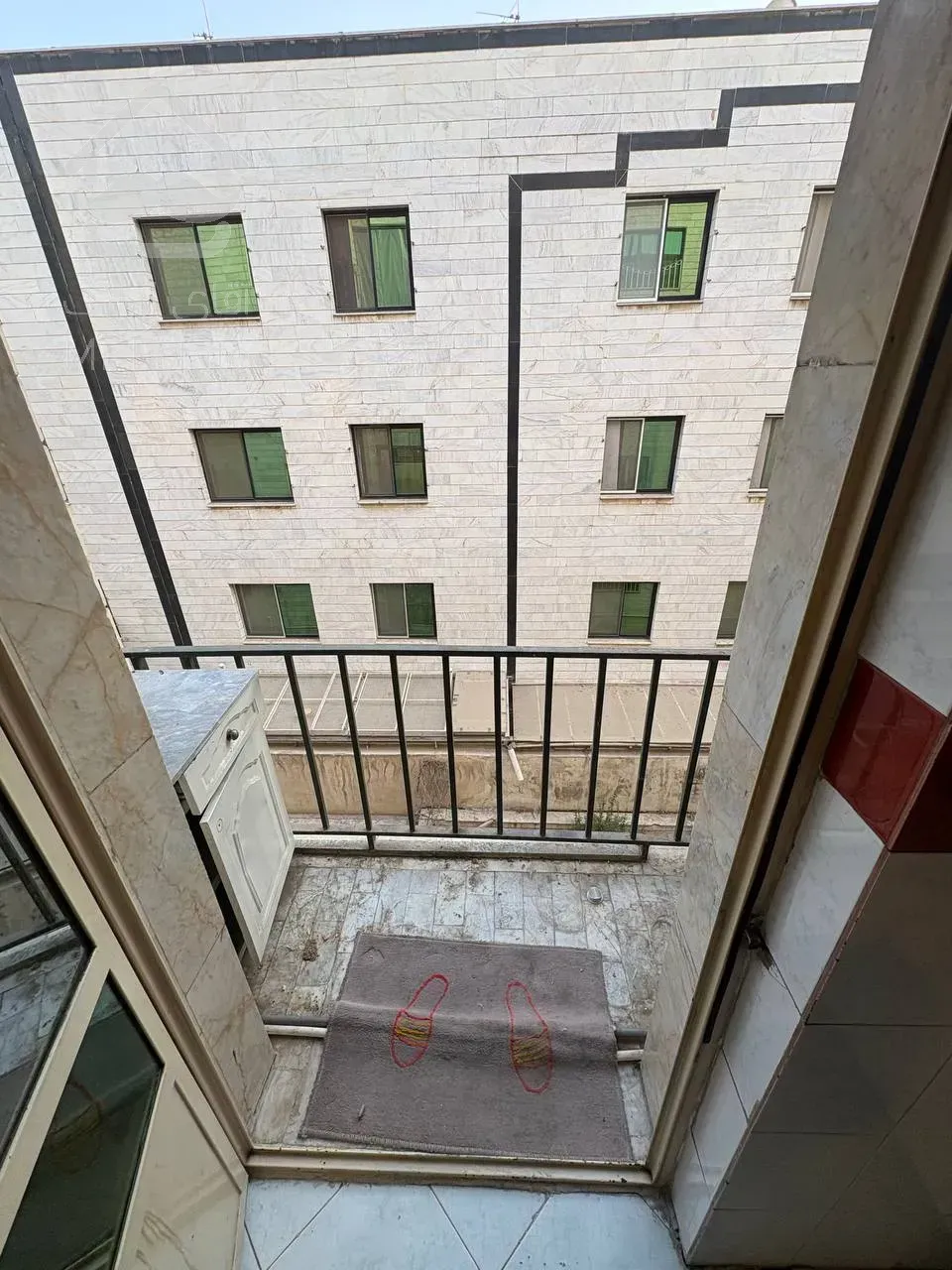 ۷۵ متر ۲ خواب شهرک یاس دارای سند تک برگ کم واحد