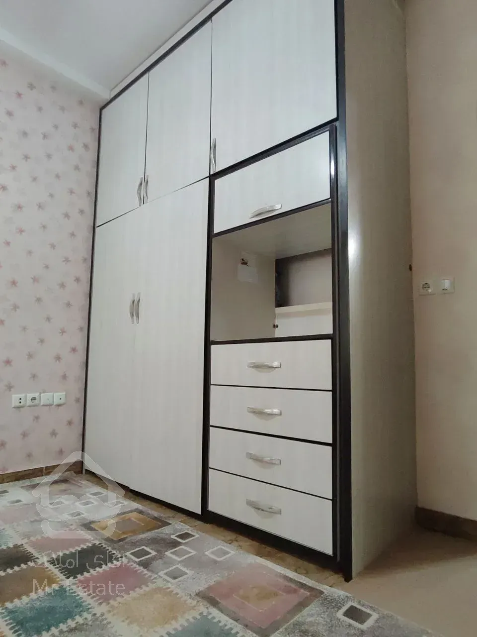 آپارتمان ۱۰۵ متری دو خوابه