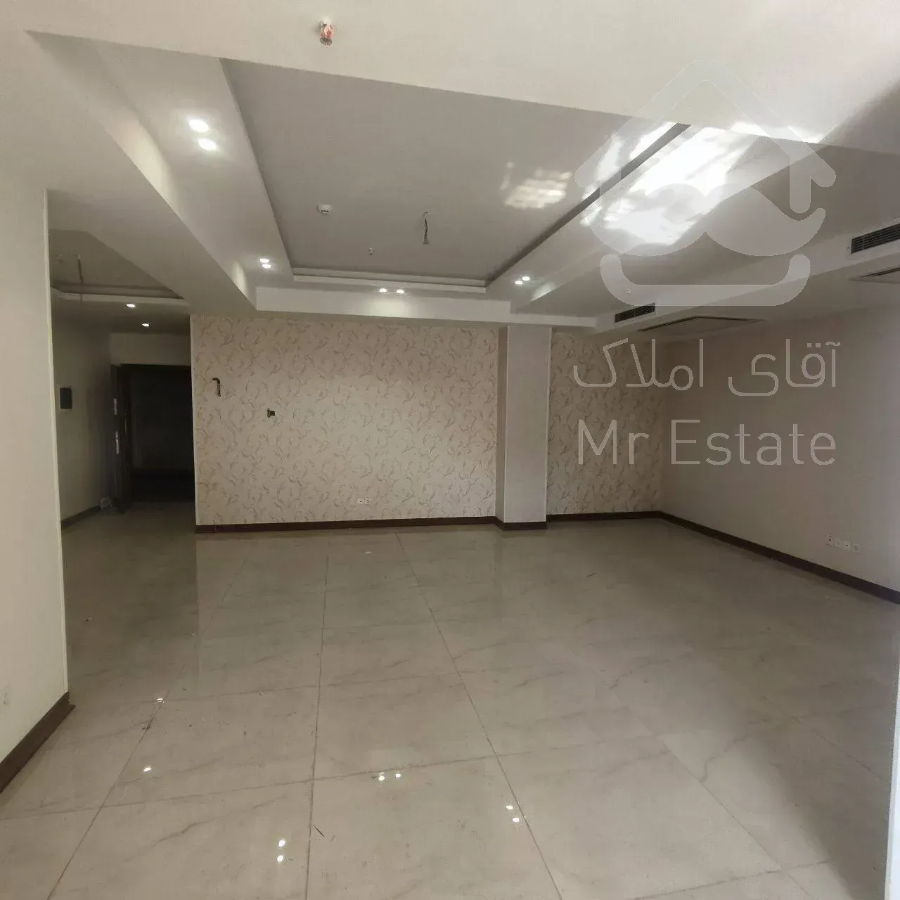 ۱۰۳متر/ط۶/رونیکا پالاس/یونیک و نقلی