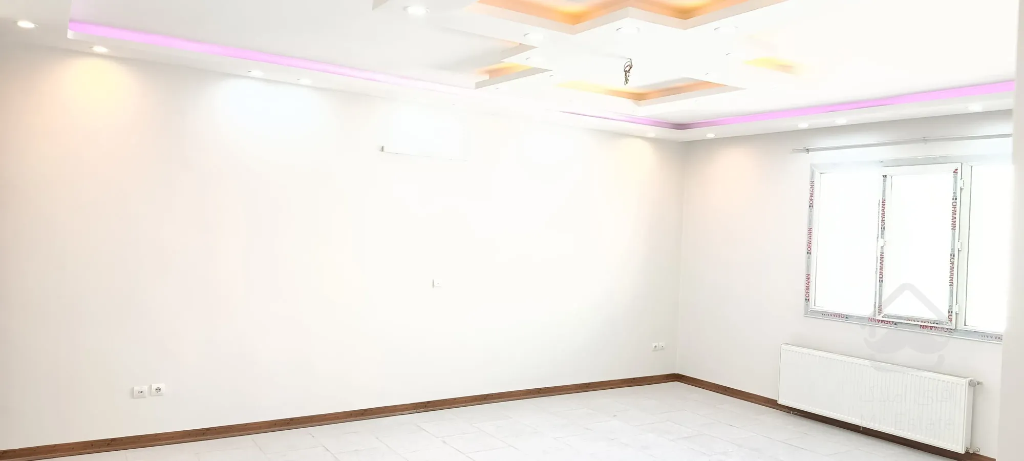 واحد ۱۲۱ متر سه خواب فاز ۸ پردیس