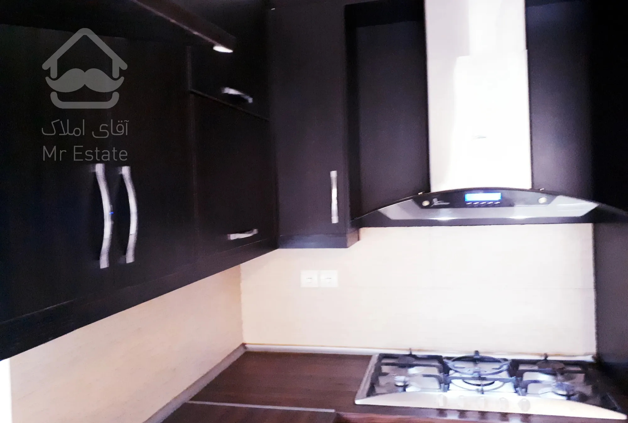 آپارتمان فروشی ۱۰۰ متری متل قو ارا